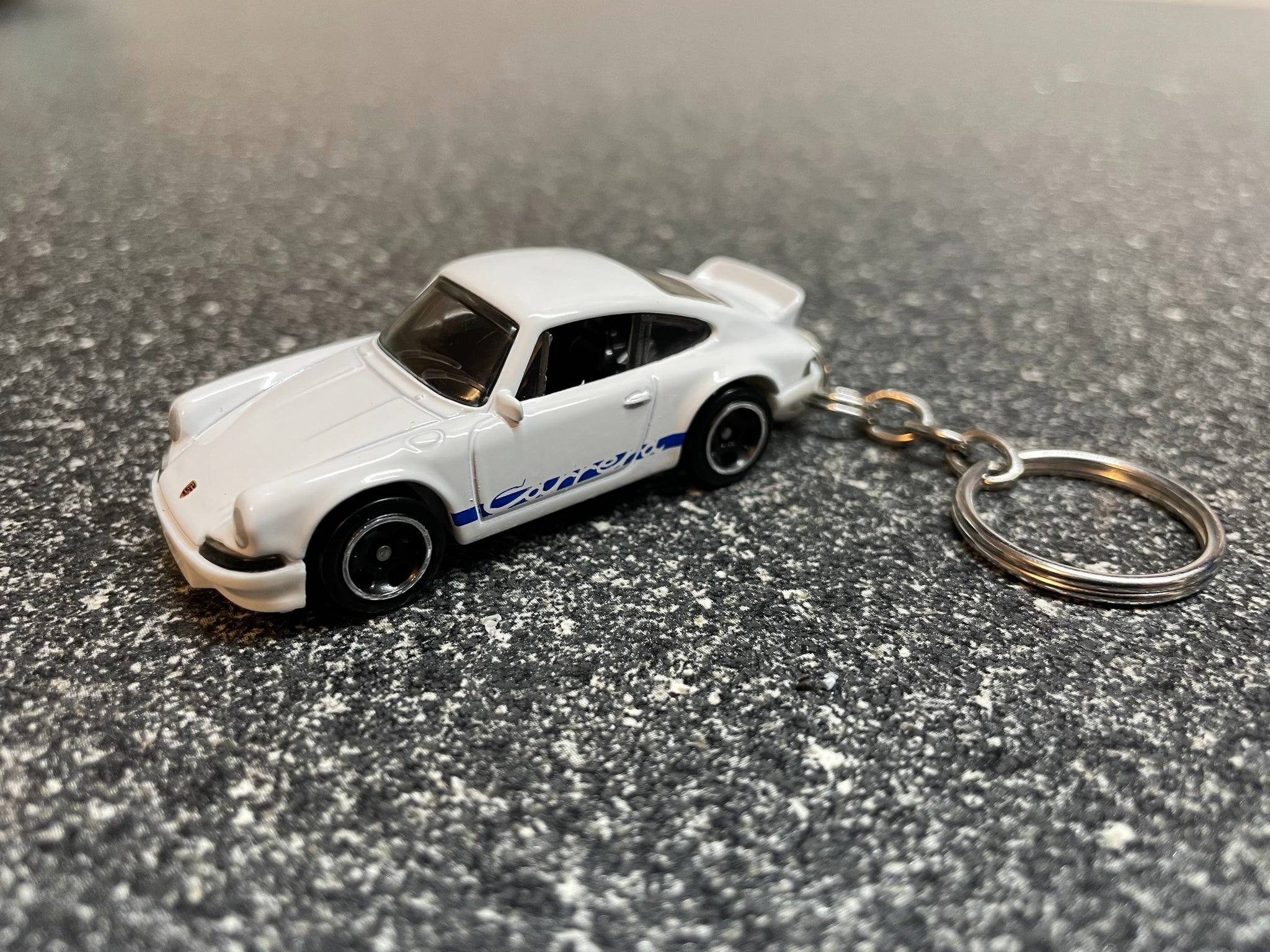 Porsche 911  Carrera RS 2.7 keychain Hot Wheels Matchbox